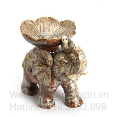 TƯỢNG VOI SỨ KÈM KHAY ĐỰNG HOA QUẢ